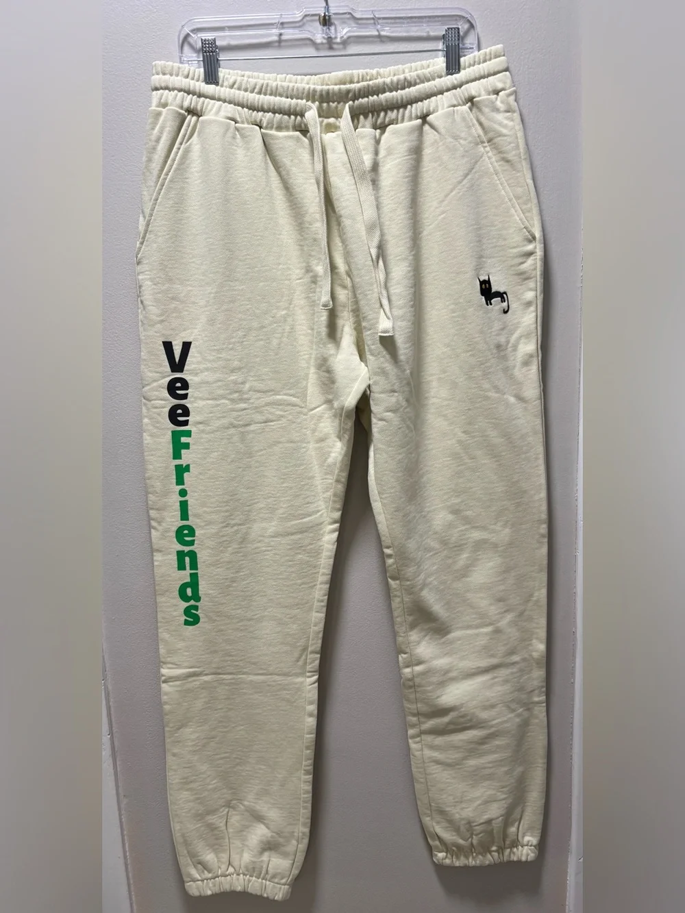 Veefriends Very Lucky Black Cat Cream Classic Sweatpants Men’s New Tagged